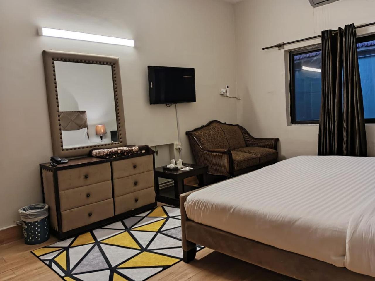 Infinity Villa Islamabad Luaran gambar
